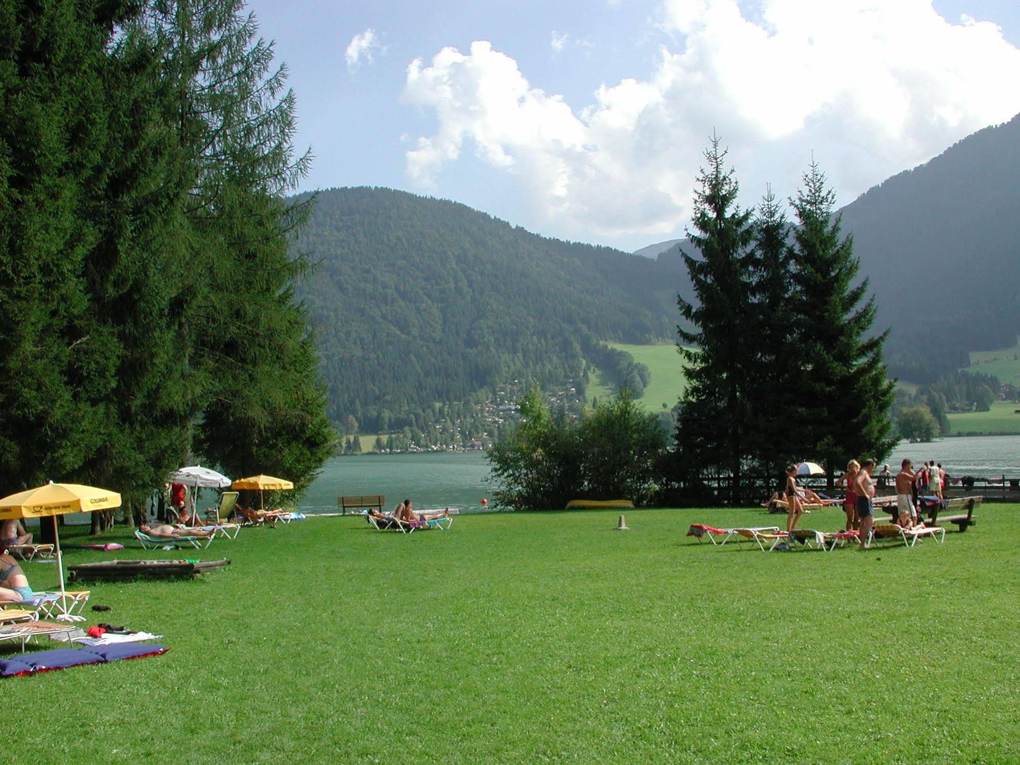 Hotel Garni Bernhard Am See Walchsee Exterior photo