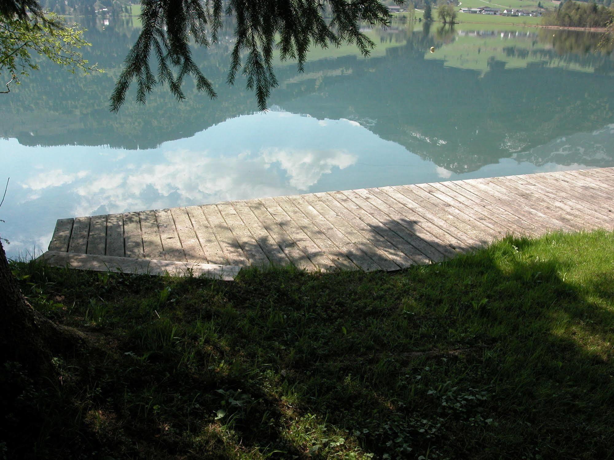 Hotel Garni Bernhard Am See Walchsee Exterior photo